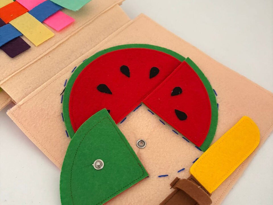 El yapımı keçe etkinlik kitabı - Montessori sessiz kitap ile çocuk gelişimini destekleyen eğitici etkinlikler